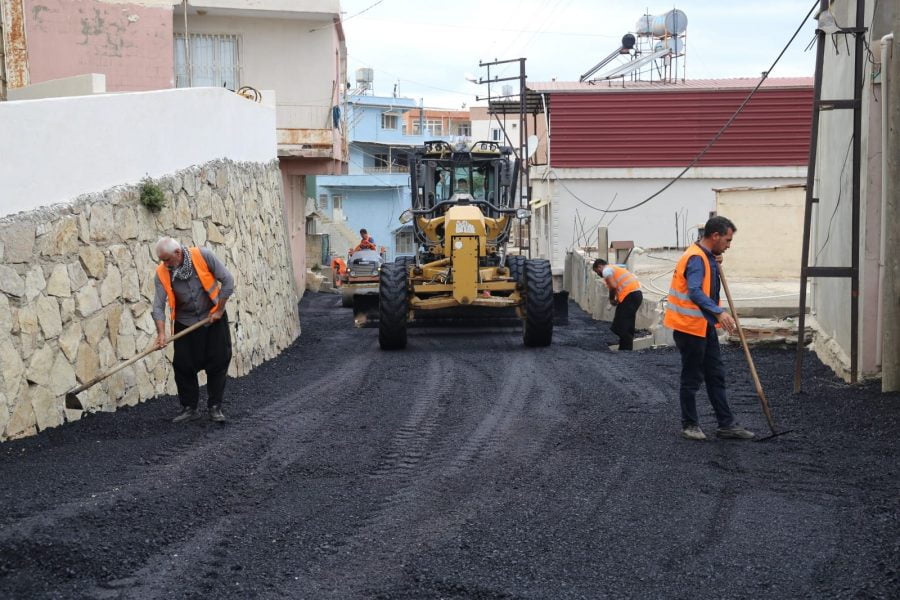 BELEN VE İSKENDERUN CADDELERİNDE YENİLEME SÜRÜYOR