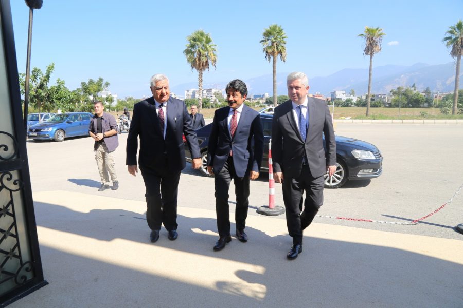 İSKENDERUN KAYMAKAMI YÜKSELİŞ KOLEJİNİ ZİYARET ETTİ!