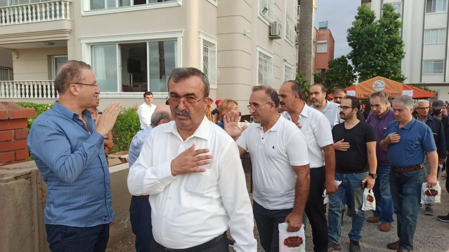 İŞ İNSANI ZEKİ G&Ouml;&Ccedil;MEN’İN KAYNI SALİH ŞANLI’NIN RUHUNA İTHAFEN YASİN-İ ŞERİF KURAN-I KERİM HATMİ OKUTULDU…