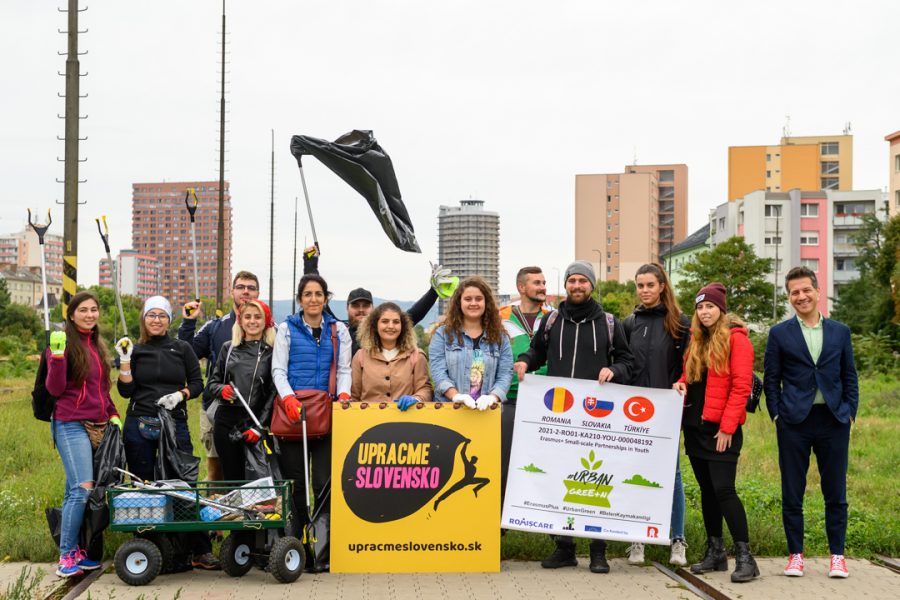 ERASMUS+ URBAN GREE+N PROJESİ KAPSAMINDA 4 GENCİMİZ SLOVAKYA’YA GİTTİ