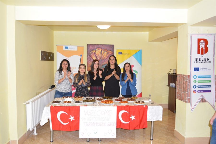 Erasmus+ Educate Youth Projesi Kapsamında Hatay’dan 5 İngilizce Öğretmenimiz Romanya’dan Döndü
