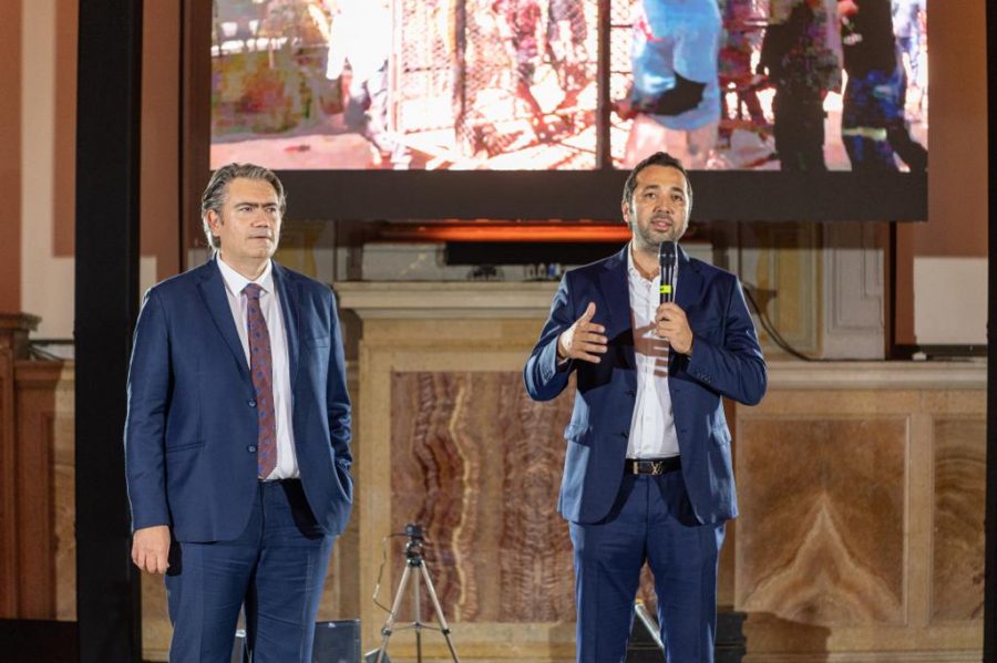 D&uuml;nyanın en b&uuml;y&uuml;k seramik fuarı Cersaie&rsquo;de QUA Granite r&uuml;zg&acirc;rı esti