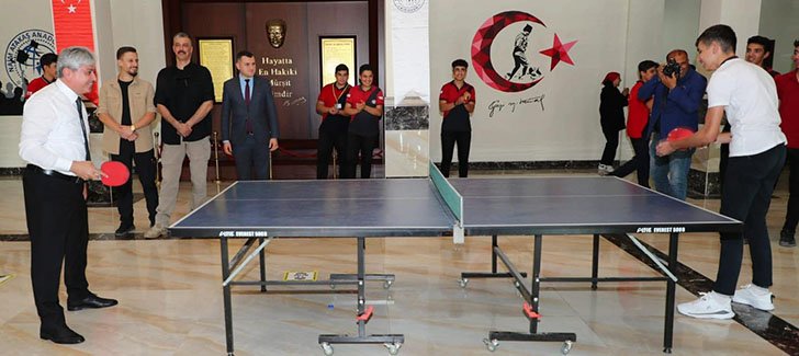 Naim Atakaş Anadolu Lisesi&rsquo;ne Vali Doğan Ziyareti