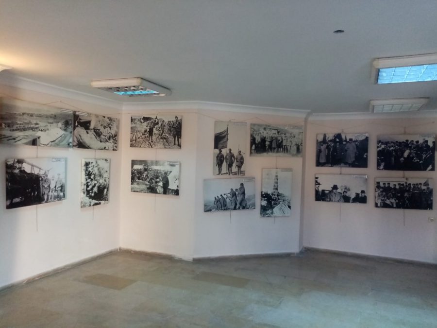 SARI ZEYBEKLER DERNEĞİ ATAT&Uuml;RK FOTOĞRAFLARI İLE &Ouml;ZEL BİR SERGİ A&Ccedil;TI