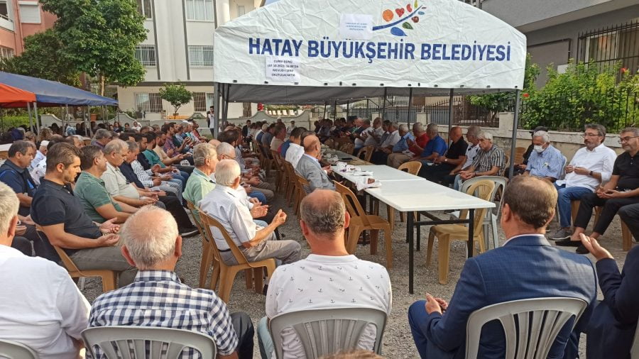 İŞ İNSANI ZEKİ G&Ouml;&Ccedil;MEN’İN KAYNI SALİH ŞANLI’NIN RUHUNA İTHAFEN YASİN-İ ŞERİF KURAN-I KERİM HATMİ OKUTULDU…