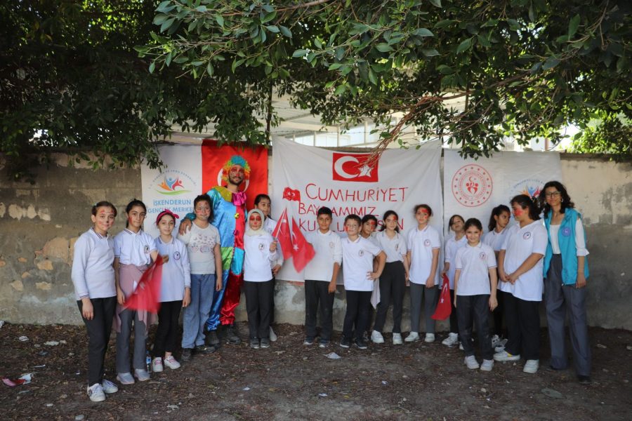 İSKENDERUN GENÇLİK MERKEZİ CUMHURİYET BAYRAMINI ŞENLİKLE KUTLADI!