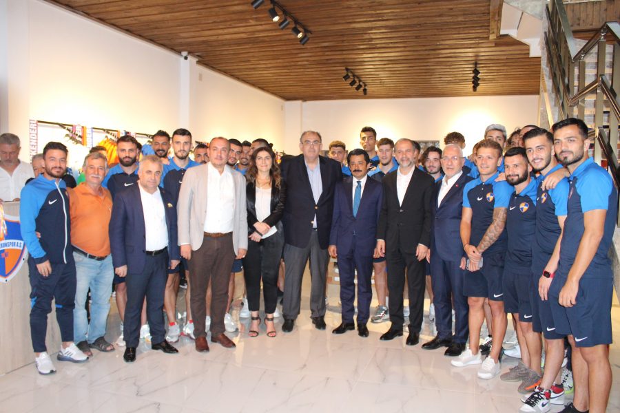 İSKENDERUN SPOR BÜTÜNLEŞTİRDİ