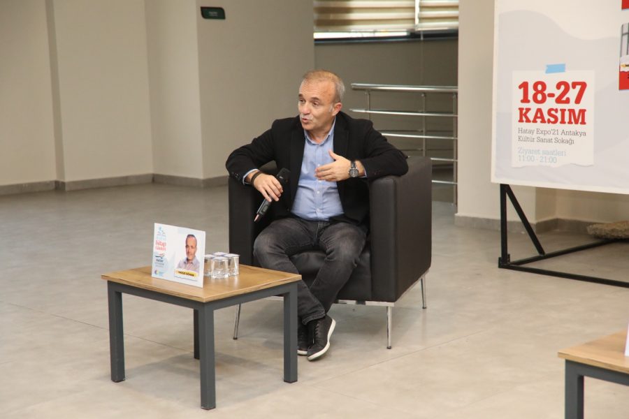 HATAY KİTAP G&Uuml;NLERİ &Uuml;NL&Uuml; GAZETECI VE YAZARLARI AĞIRLIYOR