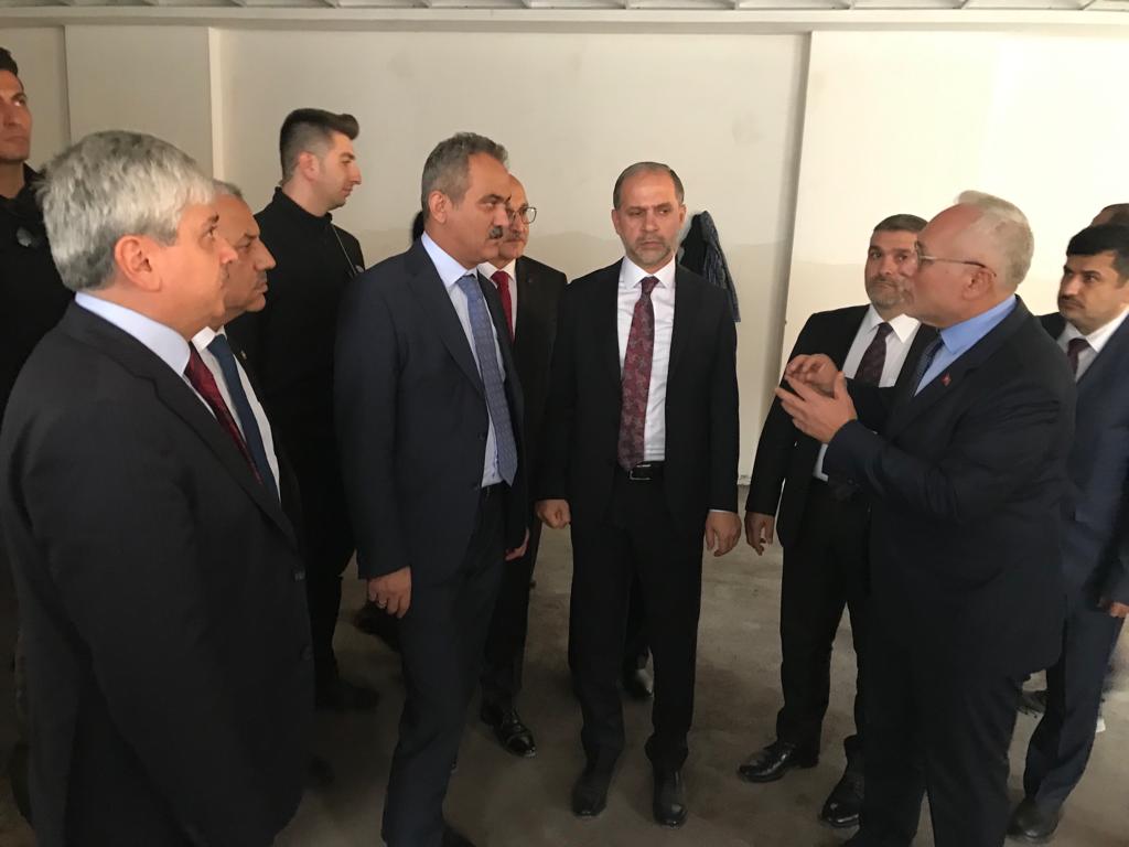 TOSYALI ÖZEL EĞİTİM OKULU BAKAN ÖZER’İ GURURLANDIRDI