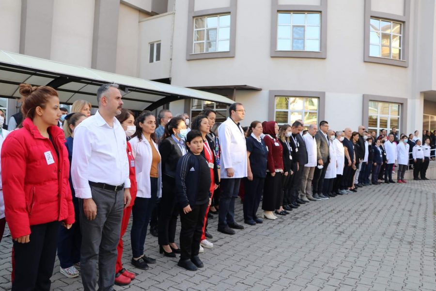 GELİŞİM VE PALMİYE HASTANESİ ATA&rsquo;NIN HUZURUNDA