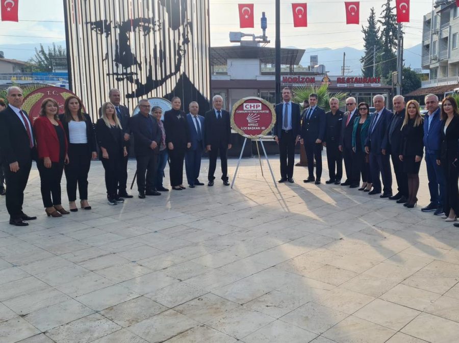 ARSUZ’DA MUSTAFA KEMAL ATATÜRK TÖRENLE ANILDI