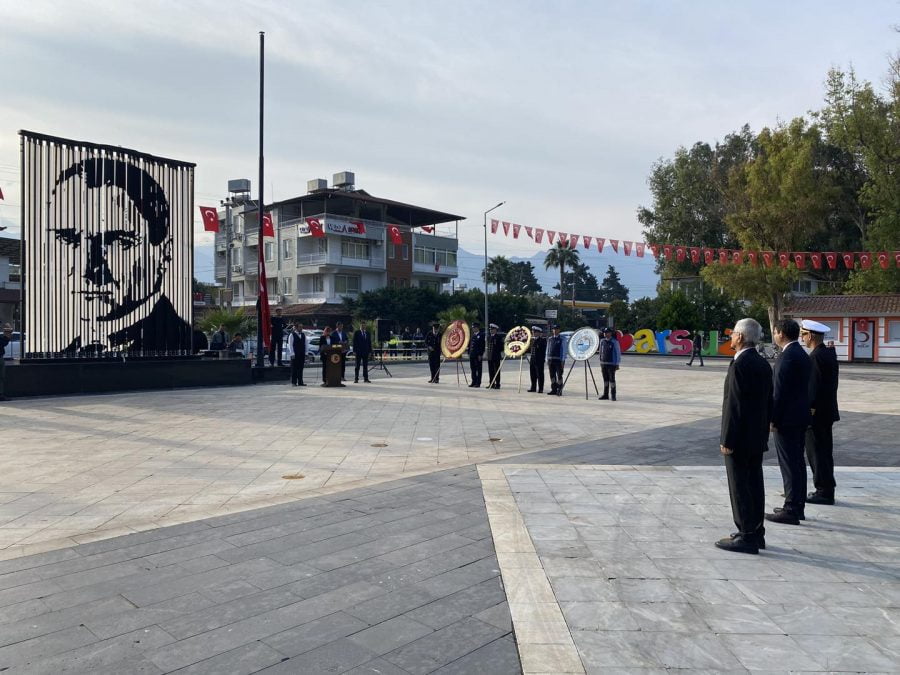ARSUZ’DA MUSTAFA KEMAL ATATÜRK TÖRENLE ANILDI