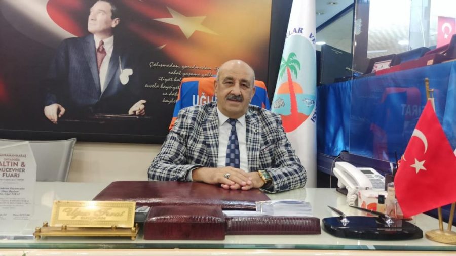 Altında g&ouml;zler Fed’in sıkılaşma patikasında Altın, yatırımcıların Fed’in faiz artış yol haritasına dair yeni işaretler aramasıyla yeni haftaya d&uuml;ş&uuml;şle başladı