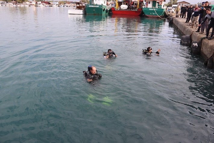 Dörtyol sahilinde çevre temizliği yaptılar