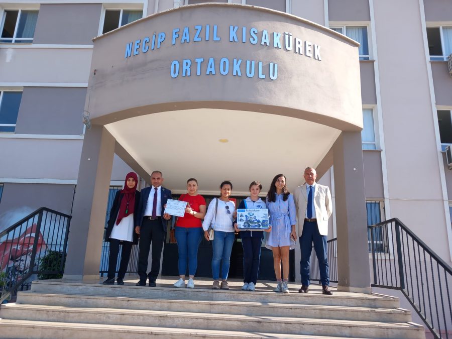 Atık Pil Toplamada Hatay Birincisi Necip Fazıl Kısakürek Ortaokulu Oldu