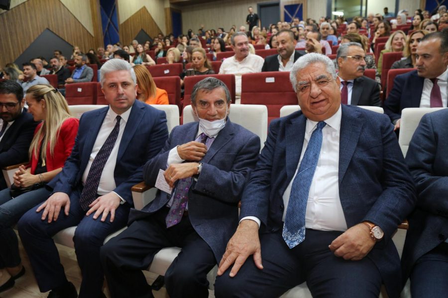 PROF. DR. ÜSTÜN DÖKMEN YÜKSELİŞ KOLEJİNDE!