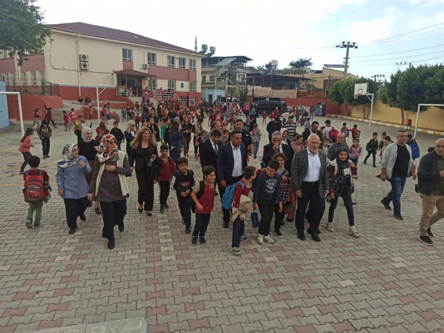 &#304;SKENDERUN DEN&#304;Z NAKL&#304;YEC&#304;LER&#304; DERNE&#286;&#304; &#304;LKOKULU, BA&#350;KAN TOSYALI VE &#304;L&Ccedil;E M&#304;LL&#304; E&#286;&#304;T&#304;M M&Uuml;D&Uuml;R&Uuml; AL&#304; HAYTAZ&amp;#8217;I A&#286;IRLADI