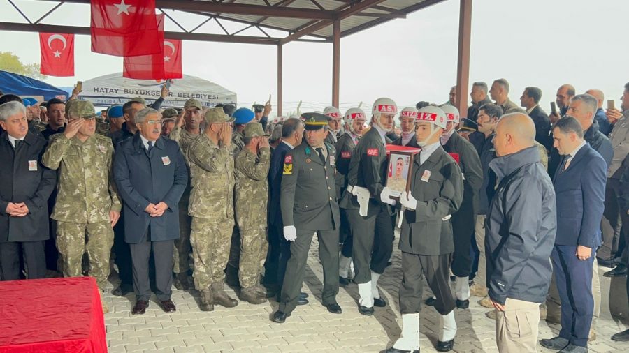 Hataylı şehit son yolculuğuna uğurlandı