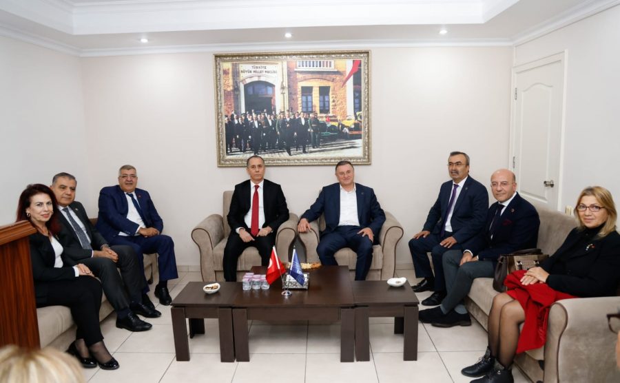 HBB BAŞKANI DOÇ.DR.LÜTFÜ SAVAŞ MUHASEBECİLER ODASINI ZİYARET ETTİ