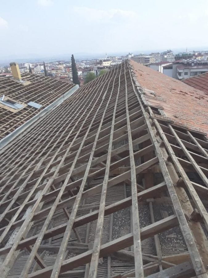 SARI OKUL RESTORASYONU BAŞLADI