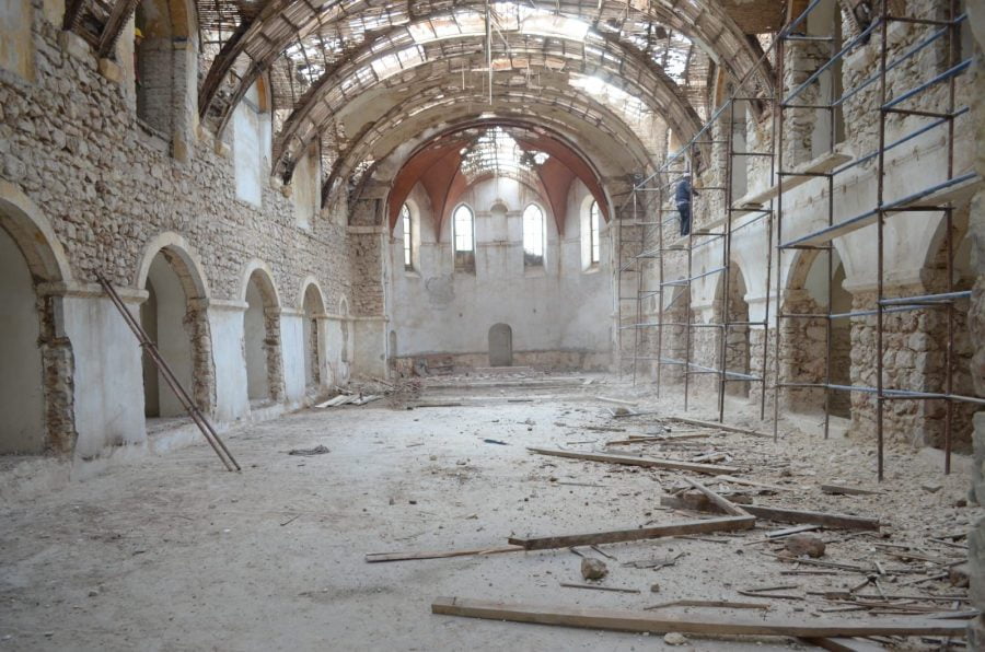 SARI OKUL RESTORASYONU BAŞLADI