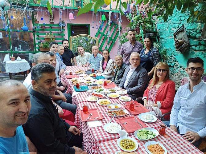 BAŞKAN TOSYALI İLE KAHVALTIDA BULUŞULDU