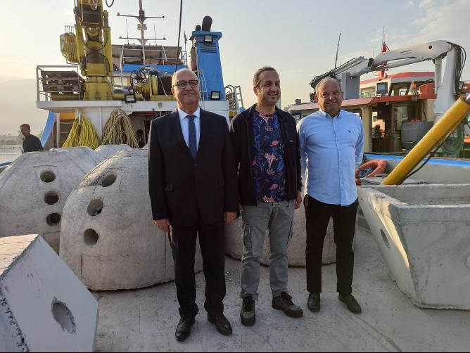 YAPAY İLK RESİFLER İSKENDERUN KÖRFEZİNE BIRAKILDI