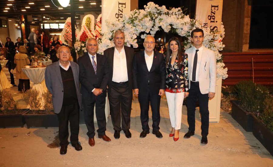 PSİKOLOG EZGİ YAYLA KLİNİĞİNİ A&Ccedil;TI