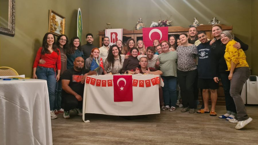 ERASMUS+ D.I.G. DEEP PROJESİ KAPSAMINDA 3 ÖĞRETMENİMİZ LİTVANYA’DAN DÖNDÜ