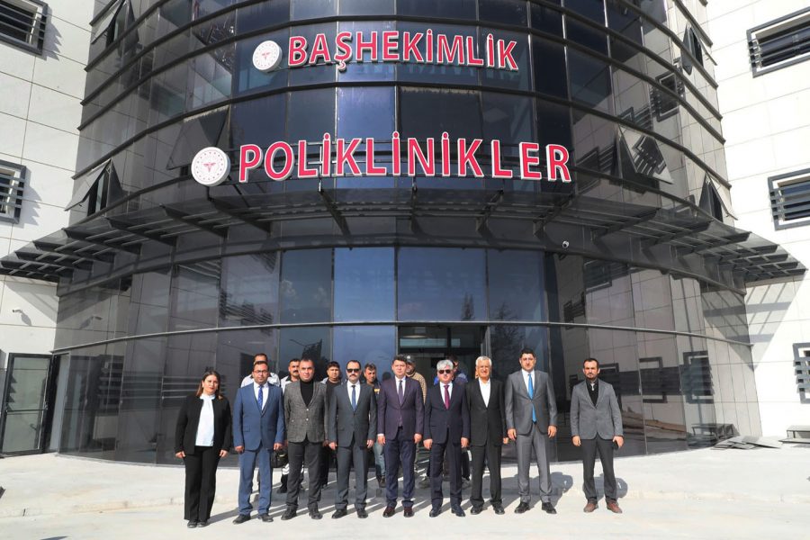 VALİ DOĞAN ARSUZ DEVLET HASTANESİNİ GEZDİ, DEVAM EDEN &Ccedil;ALIŞMALARI İNCELEDİ