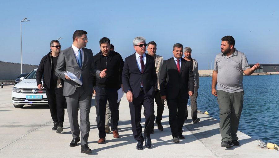 VALİ DOĞAN ARSUZ DEVLET HASTANESİNİ GEZDİ, DEVAM EDEN &Ccedil;ALIŞMALARI İNCELEDİ