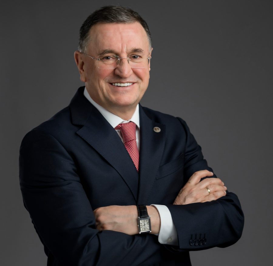 LÜTFÜ SAVAŞ: ÜLKEMİN VE ŞEHRİMİN İDEALLERİ BENİM İÇİN HER ŞEYİN ÜSTÜNDEDİR