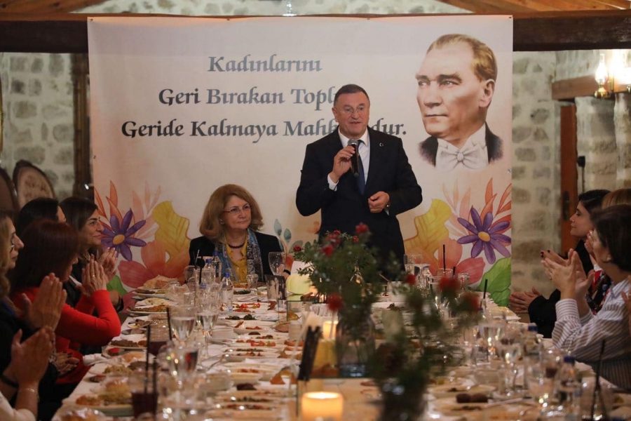 LÜTFÜ SAVAŞ: CUMHURİYETİ YAŞATMAK VE GELECEĞE TAŞIMAK HEPİMİZİN GÖREVİ