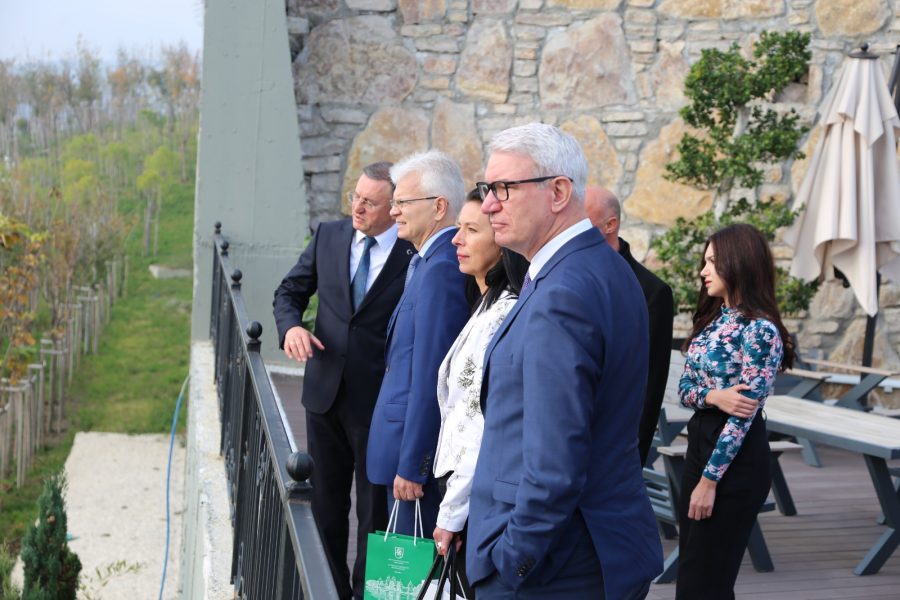 B&Uuml;Y&Uuml;KEL&Ccedil;İLERDEN BAŞKAN SAVAŞ’A ZİYARET