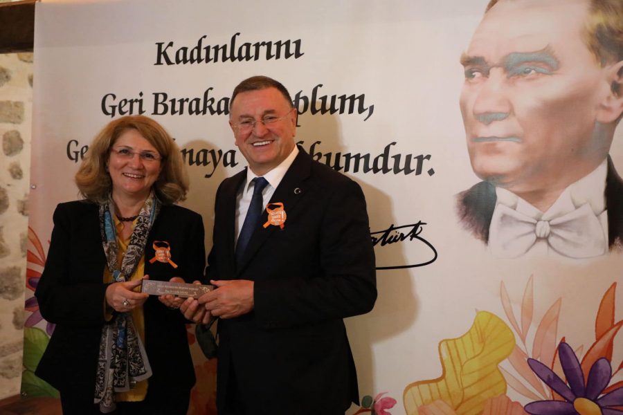 LÜTFÜ SAVAŞ: CUMHURİYETİ YAŞATMAK VE GELECEĞE TAŞIMAK HEPİMİZİN GÖREVİ