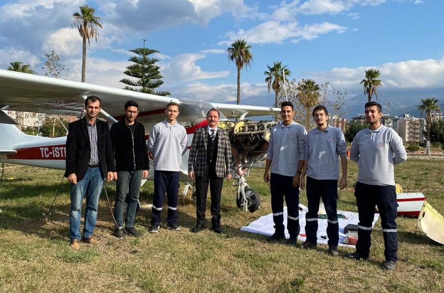 &Ouml;ĞRENCİLER UYGULAMALI EĞİTİMDE