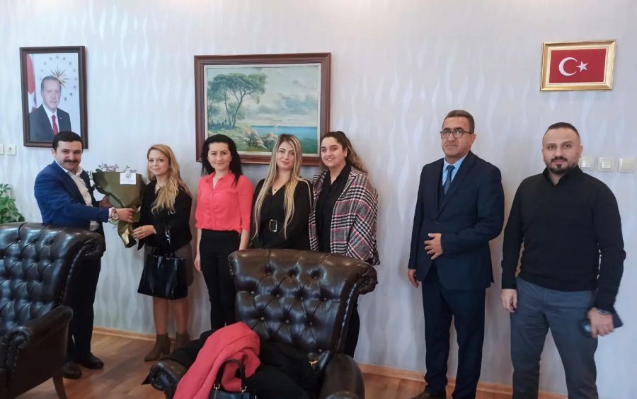 GAZİ ABDURRAHMAN PAŞA İLKOKULU YÖNETİCİLERİ VE OKUL AİLE BİRLİĞİ&#8217;NDEN, BELEN KAYMAKAMI MAHMUT SAMİ YILMAZ VE İLÇE MİLLİ EĞİTİM MÜDÜRÜ ERDAL AYVAZOĞLU&#8217;NA ZİYARET