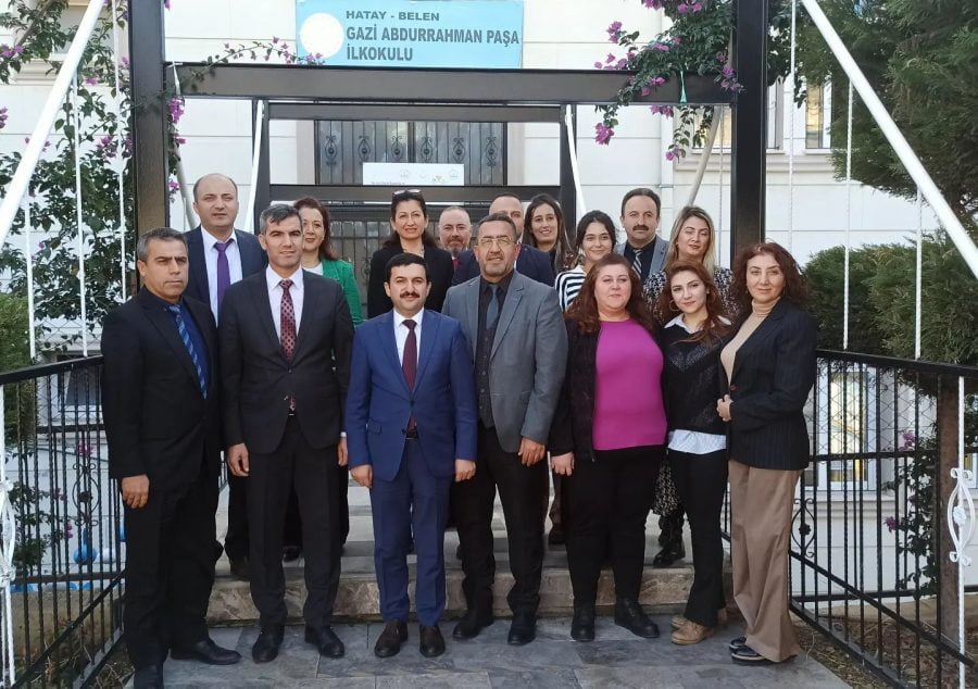 KOLEJ GİBİ DEVLET OKULU &#8216;BELEN GAZİ ABDURRAHMAN PAŞA İLKOKULU&#8217;NA &#8220;YILIN YENİLİKÇİ EĞİTİM MARKASI&#8221; ÖDÜLÜ