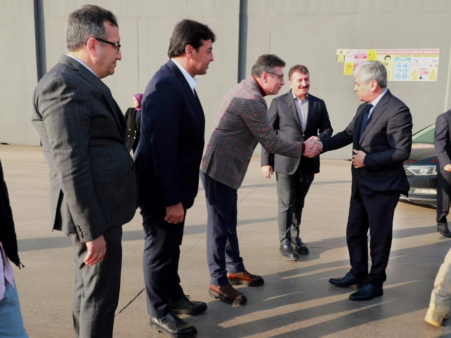 HATAY VALİSİ RAHMİ DOĞAN, BAŞARILI İŞ İNSANI MEHMET D&Ouml;NMEZ’İN &Ouml;ZERLİ ANTREPOLARINI ZİYARET ETTİ