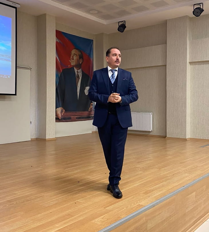 Rekt&ouml;r depci, belen&rsquo;de &ouml;ğrencilerle buluştu