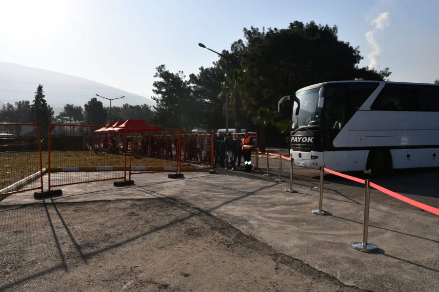 İsdemir saat ücretli işe alım yapacak. 2 saatte 1500 kişinin başvurusu alındı