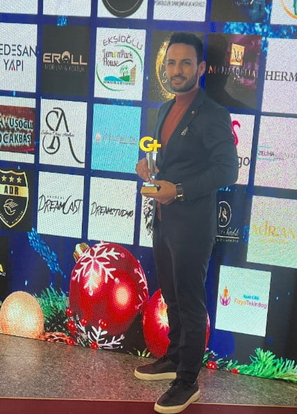 Hataylı Gen&ccedil; ve &Uuml;nl&uuml; iş Adamı Burak Aky&uuml;rek’e Anlamlı &Ouml;d&uuml;l