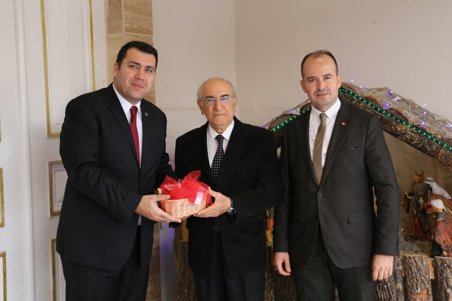 HBB&rsquo;DEN KİLİSELERE NOEL HEDİYESİ