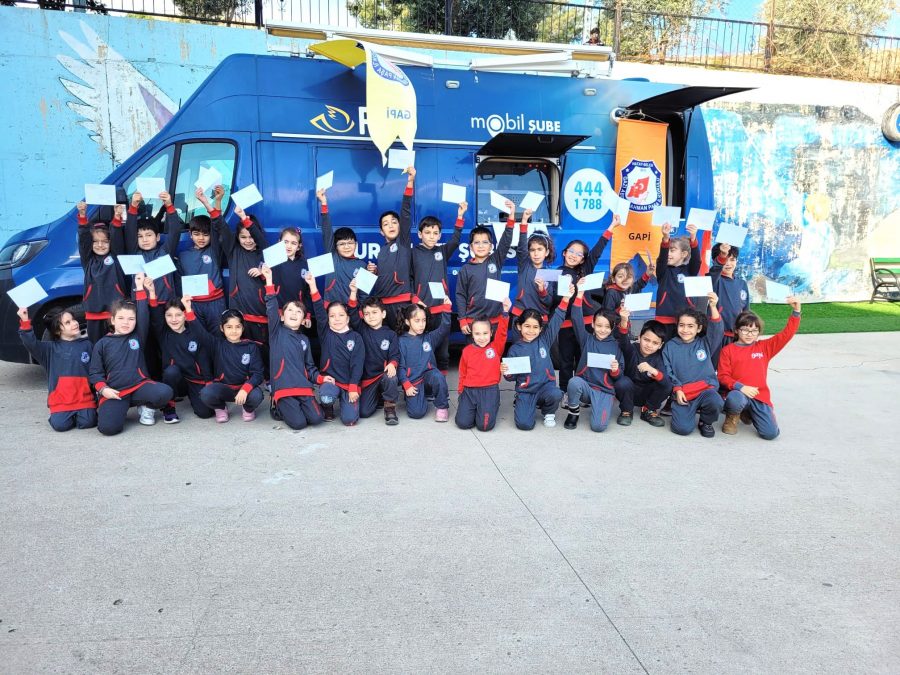 BELEN GAZİ ABDURRAHMAN PAŞA İLKOKULU &Ouml;ĞRENCİLERİ, KARTPOSTALLARI SEVDİKLERİNE G&Ouml;NDEREREK NOSTALJİK K&Uuml;LT&Uuml;R&Uuml; CANLANDIRDI