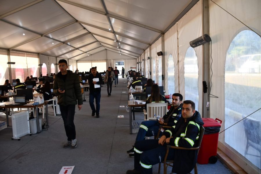 İsdemir saat ücretli işe alım yapacak. 2 saatte 1500 kişinin başvurusu alındı