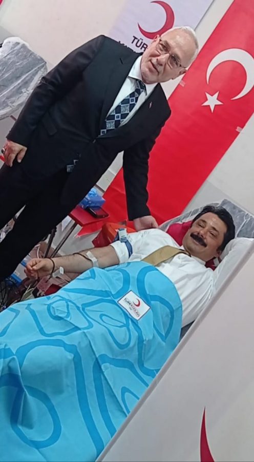 İSKENDERUN&#8217;DAKİ OKULLARDA KAN BAĞIŞI KAMPANYASINA YOĞUN İLGİ