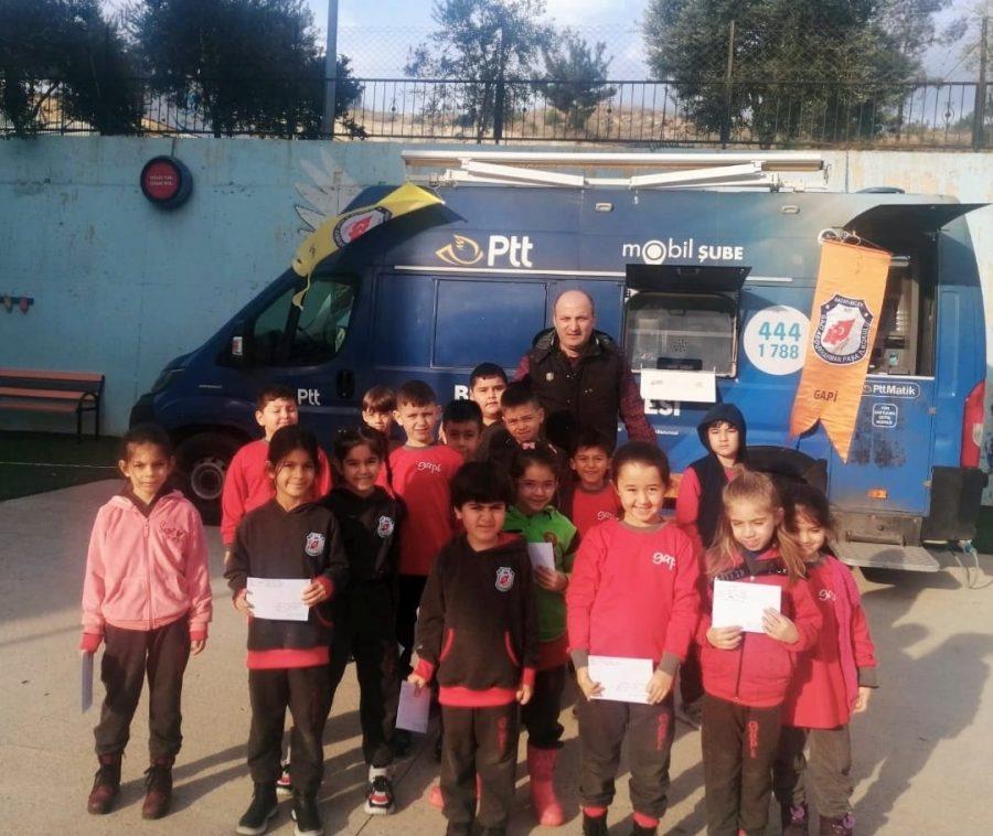 BELEN GAZİ ABDURRAHMAN PAŞA İLKOKULU &Ouml;ĞRENCİLERİ, KARTPOSTALLARI SEVDİKLERİNE G&Ouml;NDEREREK NOSTALJİK K&Uuml;LT&Uuml;R&Uuml; CANLANDIRDI