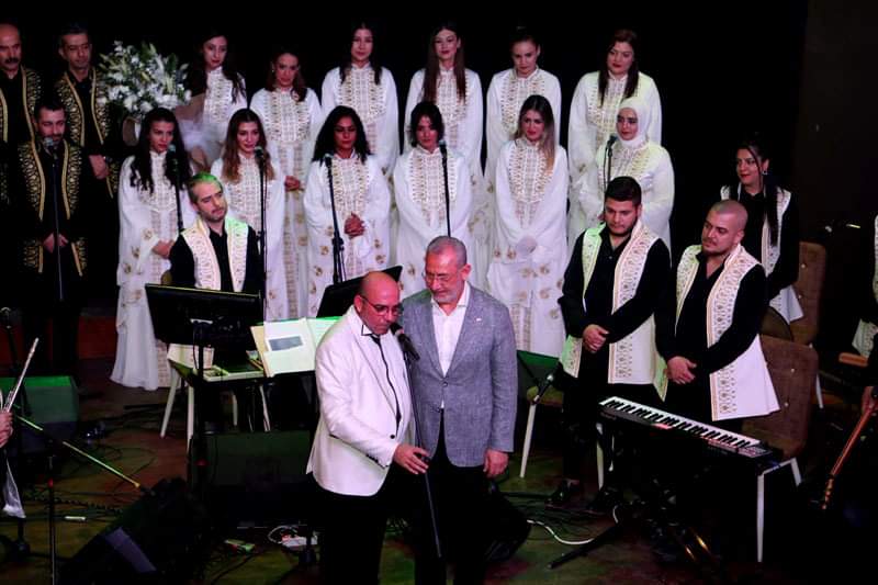 TOSYALI HOLDİNG&rsquo;İN BAYİLER TOPLANTISINDA MEDENİYETLER KOROSUNUN KONSERİ MEST ETTİ