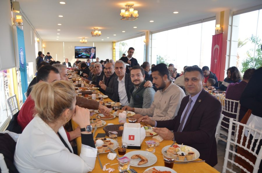 HATAY SAĞLIK SEN İSKENDERUN ŞUBESİ ÜYELERİ İLE KENETLENDİ