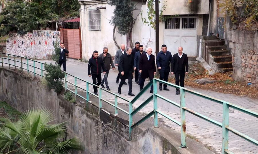 MİLLETVEKİLİ ÖZEL VE BAŞKAN FATİH TOSYALI SAHADA ÇALIŞMALARI İNCELİYOR, VATANDAŞLARI DİNLİYOR!